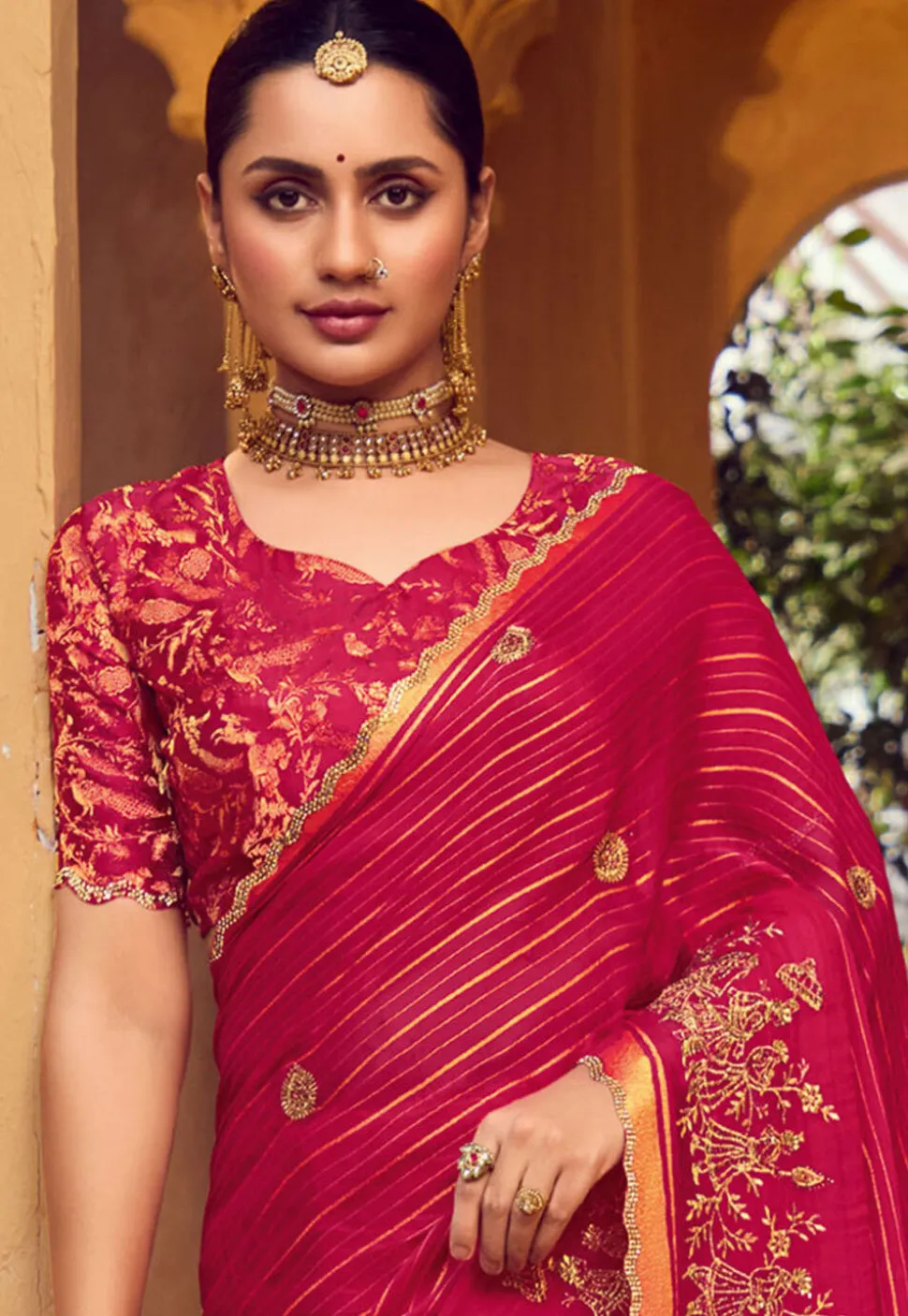 Embroidered Art Silk Saree in Fuchsia