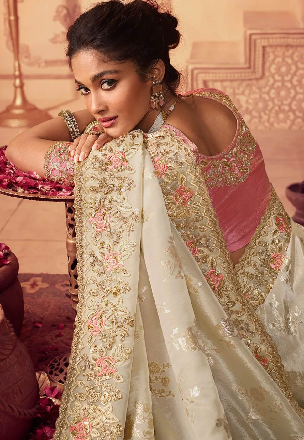 Embroidered Border Viscose Silk Scalloped Saree in Off White