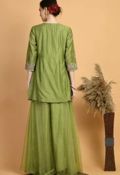Embroidered Chanderi Silk Kurti Set in Green