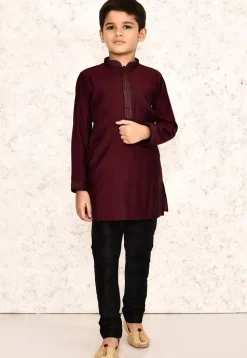 Embroidered Collar Lycra Kurta in Maroon