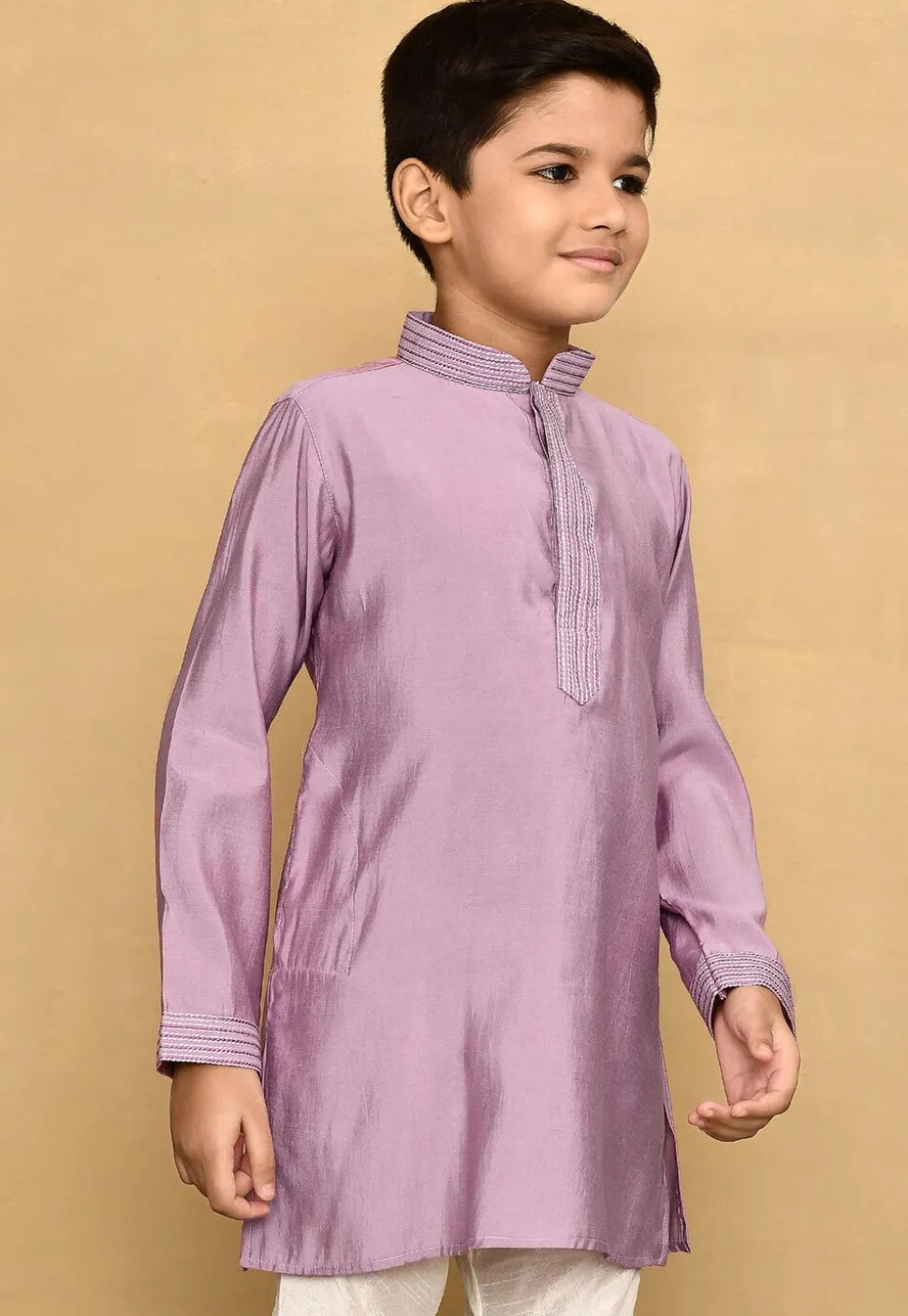 Embroidered Collar Lycra Kurta in Light Purple