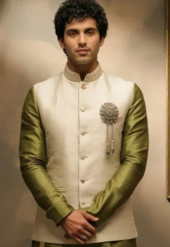 Embroidered Collar Pure Cotton Nehru Jacket in Cream