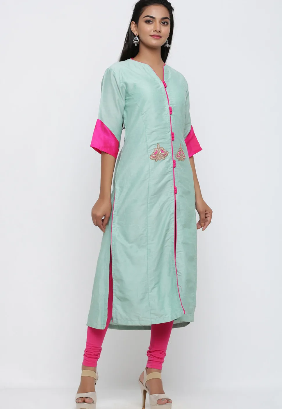 Embroidered Cotton Silk Front Slit Kurta in Sea Green