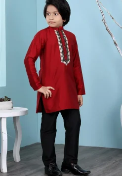 Embroidered Cotton Silk Kurta Set in Maroon
