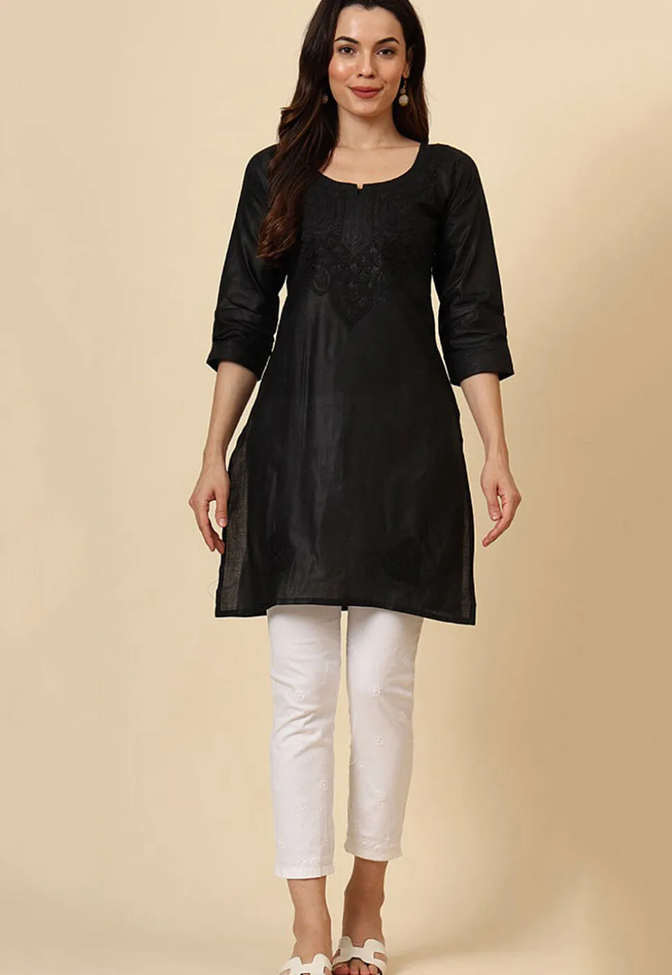 Embroidered Cotton Straight Kurti in Black