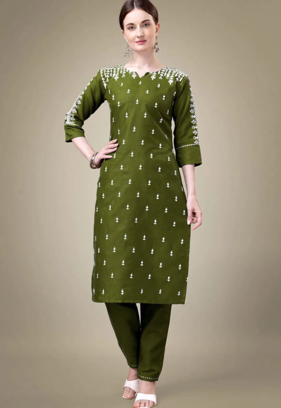 Embroidered Cotton Straight Kurta Set in Green
