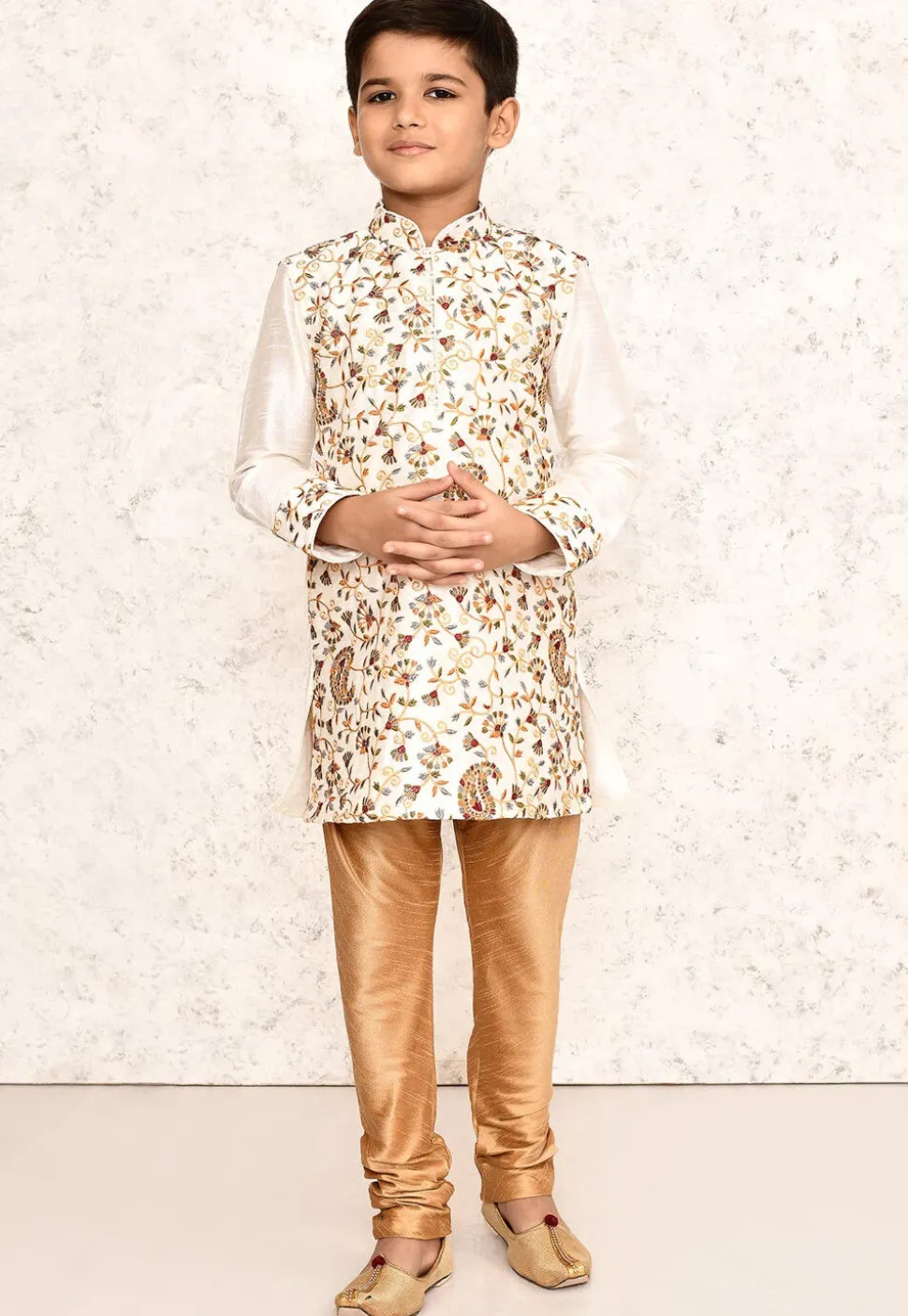 Embroidered Dupion Silk Kurta Set in Off White