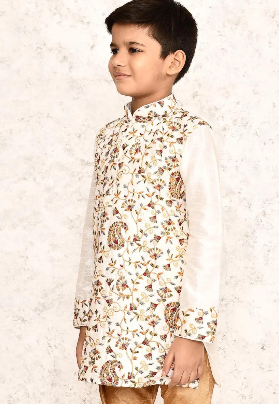 Embroidered Dupion Silk Kurta in Off White