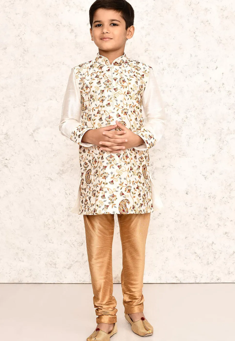 Embroidered Dupion Silk Kurta in Off White