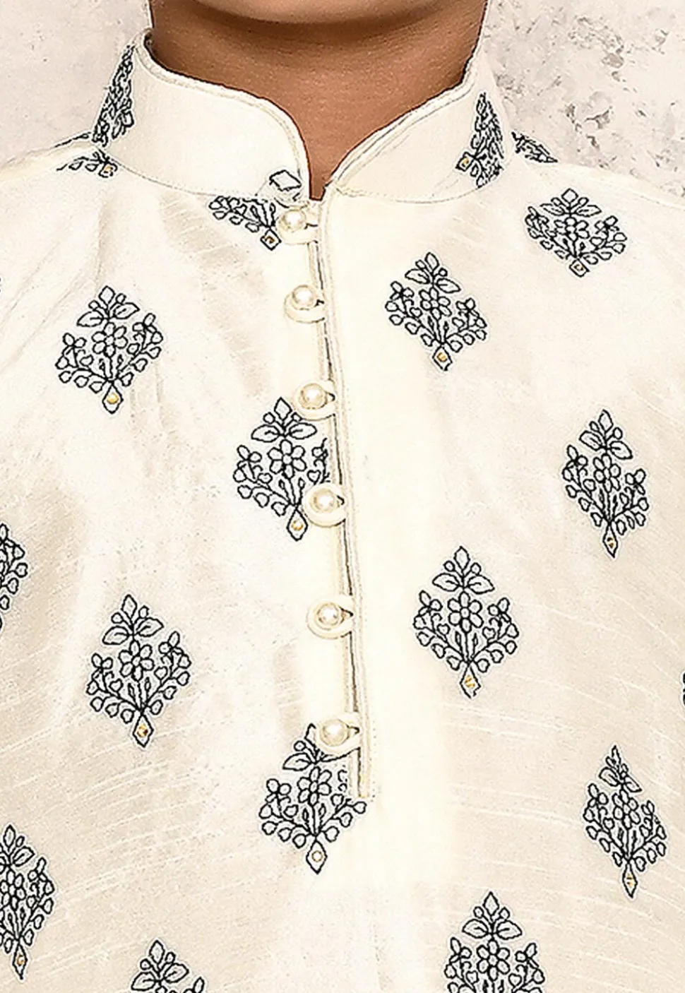 Embroidered Dupion Silk Kurta Set in Off White