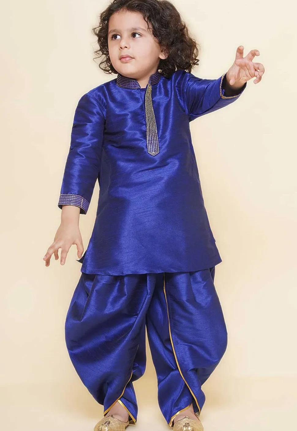 Embroidered Dupion Silk Kurta in Royal Blue