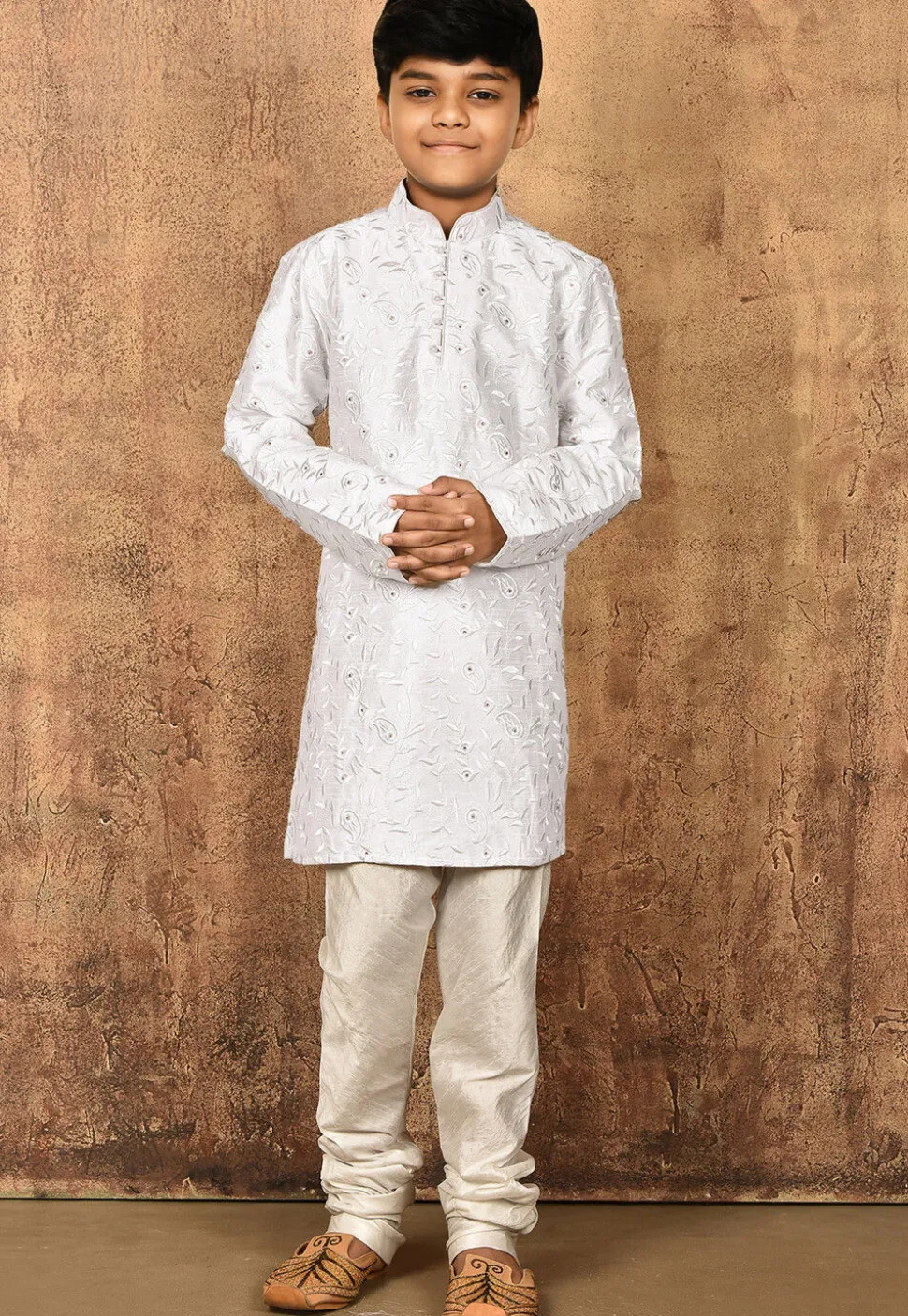Embroidered Dupion Silk Kurta in Off White