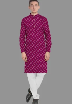 Embroidered Georgette Kurta in Magenta