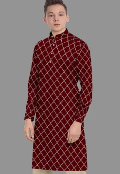Embroidered Georgette Kurta in Maroon