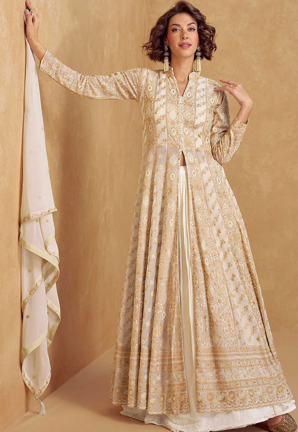 Embroidered Georgette Lehenga in Off White