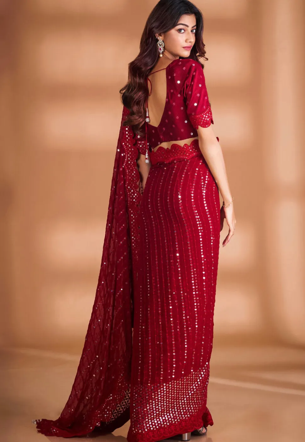 Embroidered Georgette Scalloped Saree in Maroon