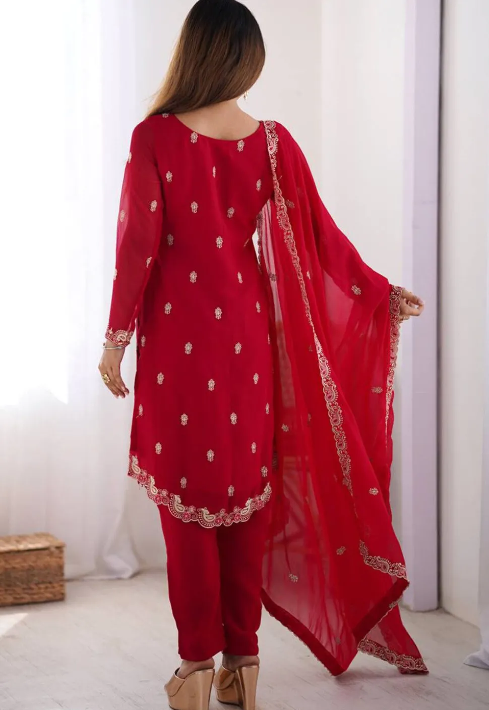 Embroidered Georgette Scalloped Pakistani Suit in Pink