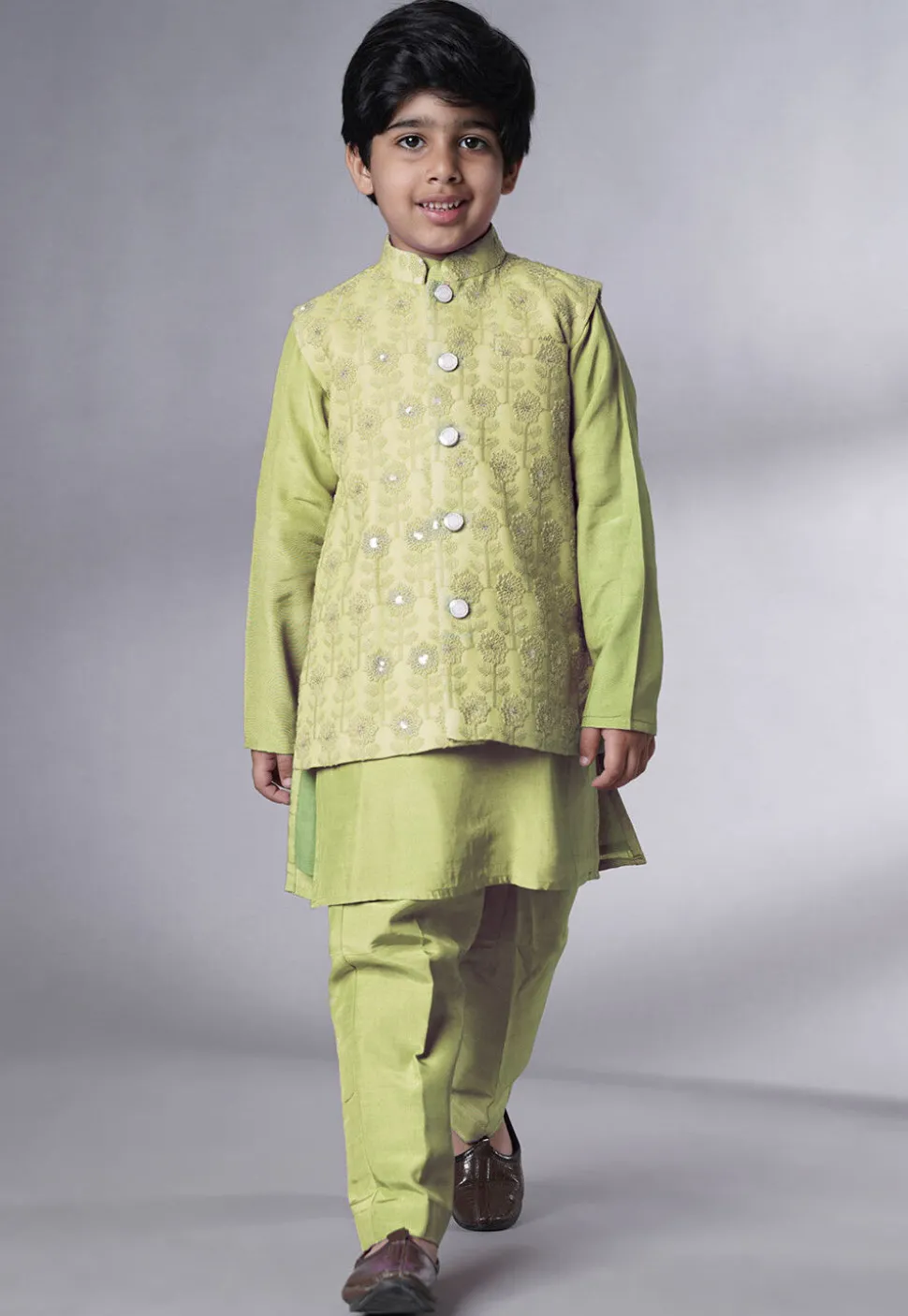 Embroidered Muslin Silk Kurta Set in Olive Green