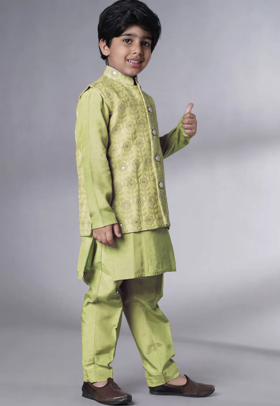 Embroidered Muslin Silk Kurta Set in Olive Green