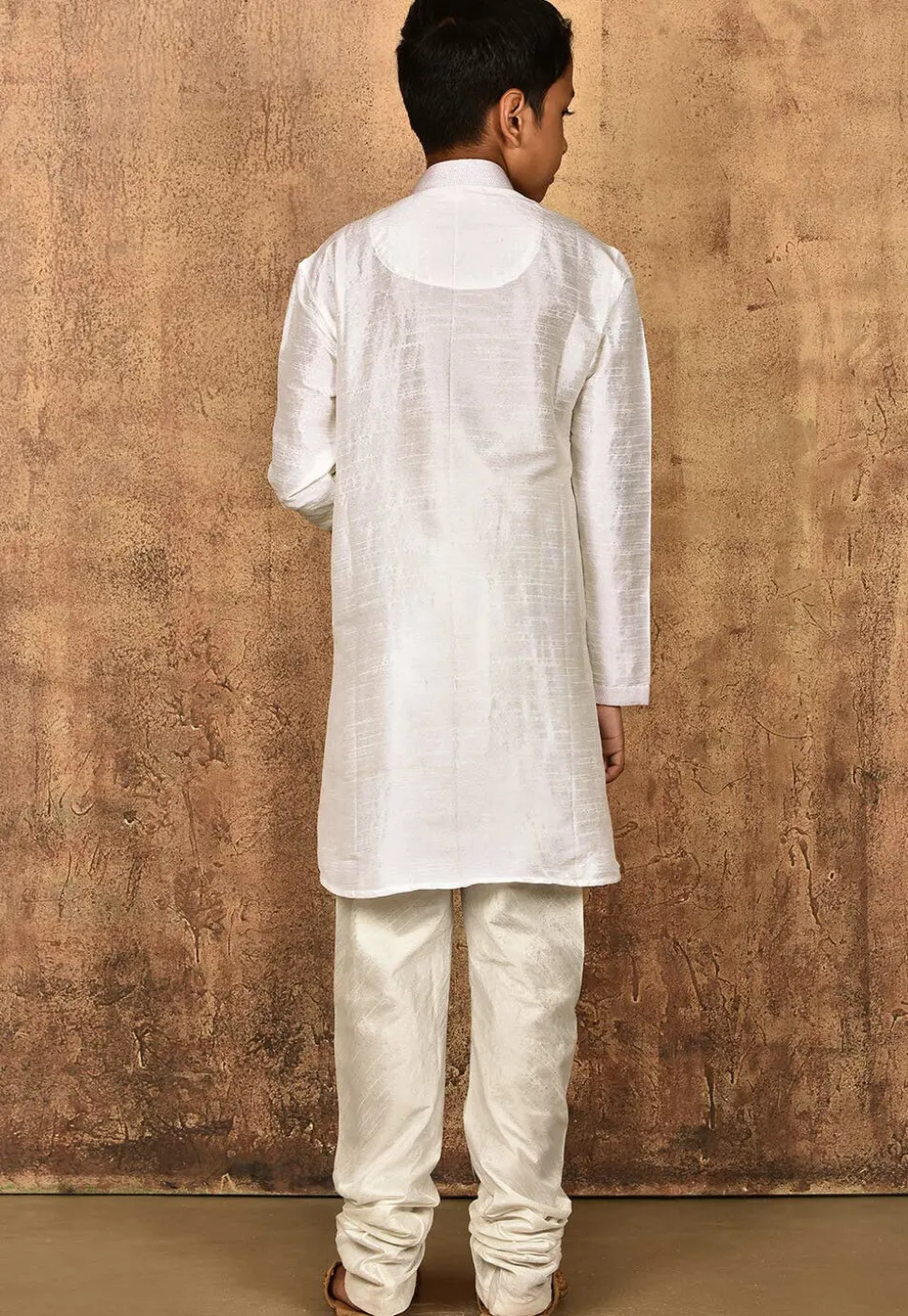 Embroidered Neckline Dupion Silk Kurta Set in Off White