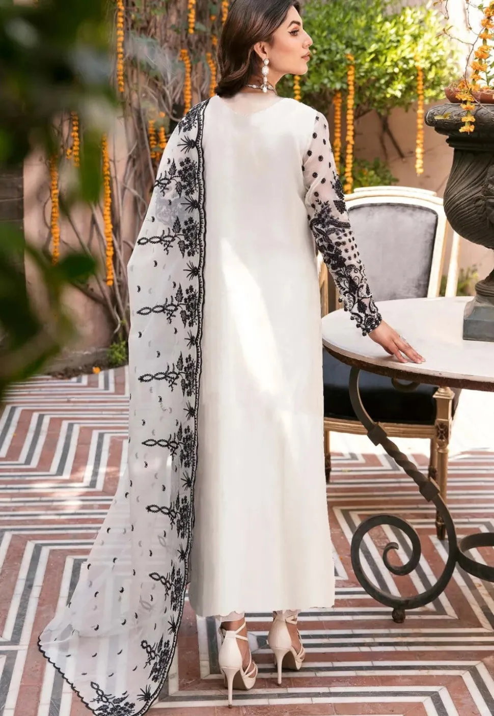 Embroidered Organza Front Slit Pakistani Suit in Off White