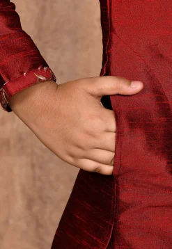 Embroidered Placket Dupion Silk Kurta Set in Maroon