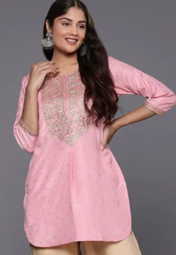 Embroidered Polyester Kurti in Pink