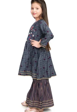 Embroidered Polyester Kurta Set in Navy Blue
