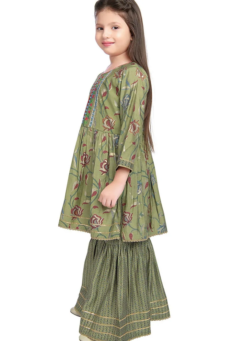 Embroidered Polyester Kurta Set in Olive Green