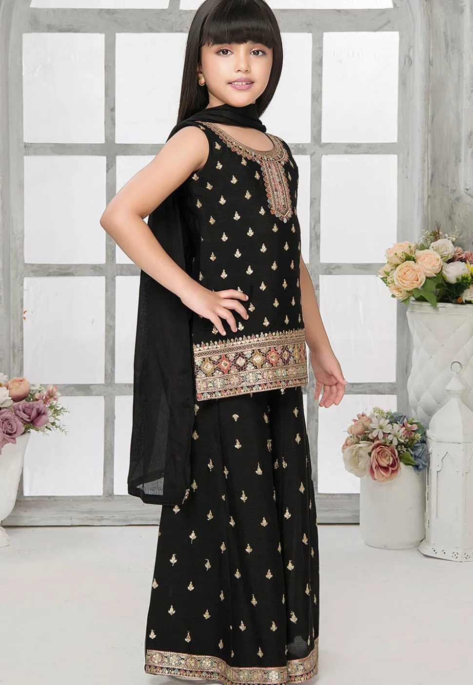 Embroidered Polyester Pakistani Suit in Black
