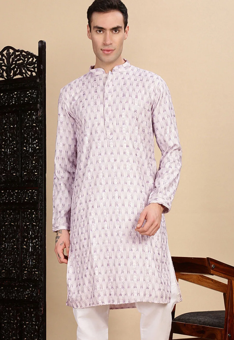 Embroidered Pure Cotton Kurta in Light Purple