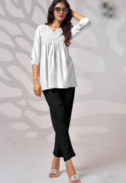 Embroidered Rayon Kurti in Off White