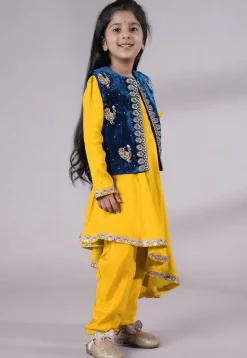 Embroidered Shantoon Asymmetric Kurta Set in Yellow and Blue