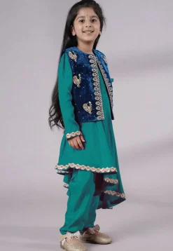 Embroidered Shantoon Asymmetric Kurta Set in Green and Blue