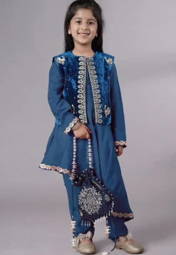 Embroidered Shantoon Asymmetric Kurta Set in Teal Blue