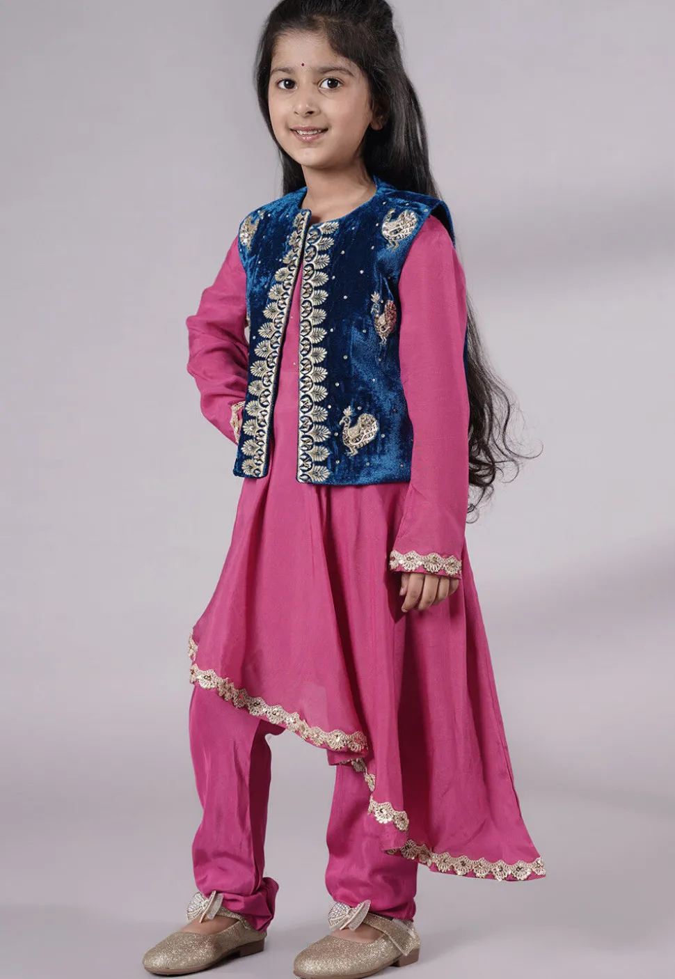 Embroidered Shantoon Asymmetric Kurta Set in Pink