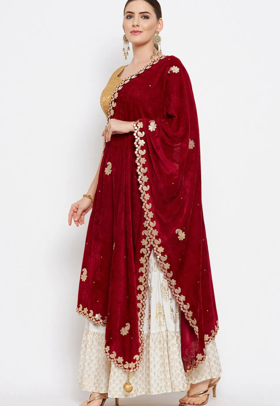 Embroidered Velvet Dupatta in Maroon