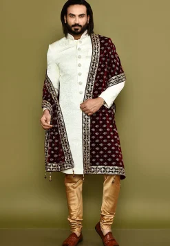 Embroidered Velvet Dupatta in Maroon
