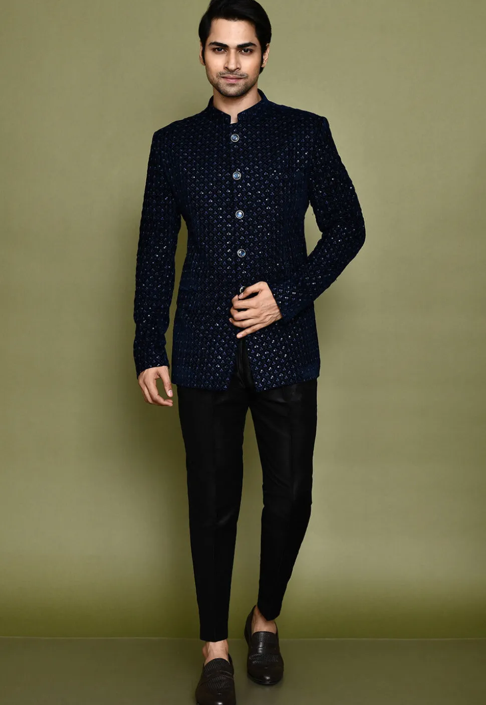 Embroidered Velvet Kurta Set in Navy Blue
