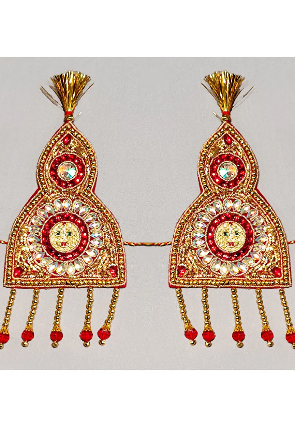 Embroidered Velvet Sevra Set in Red