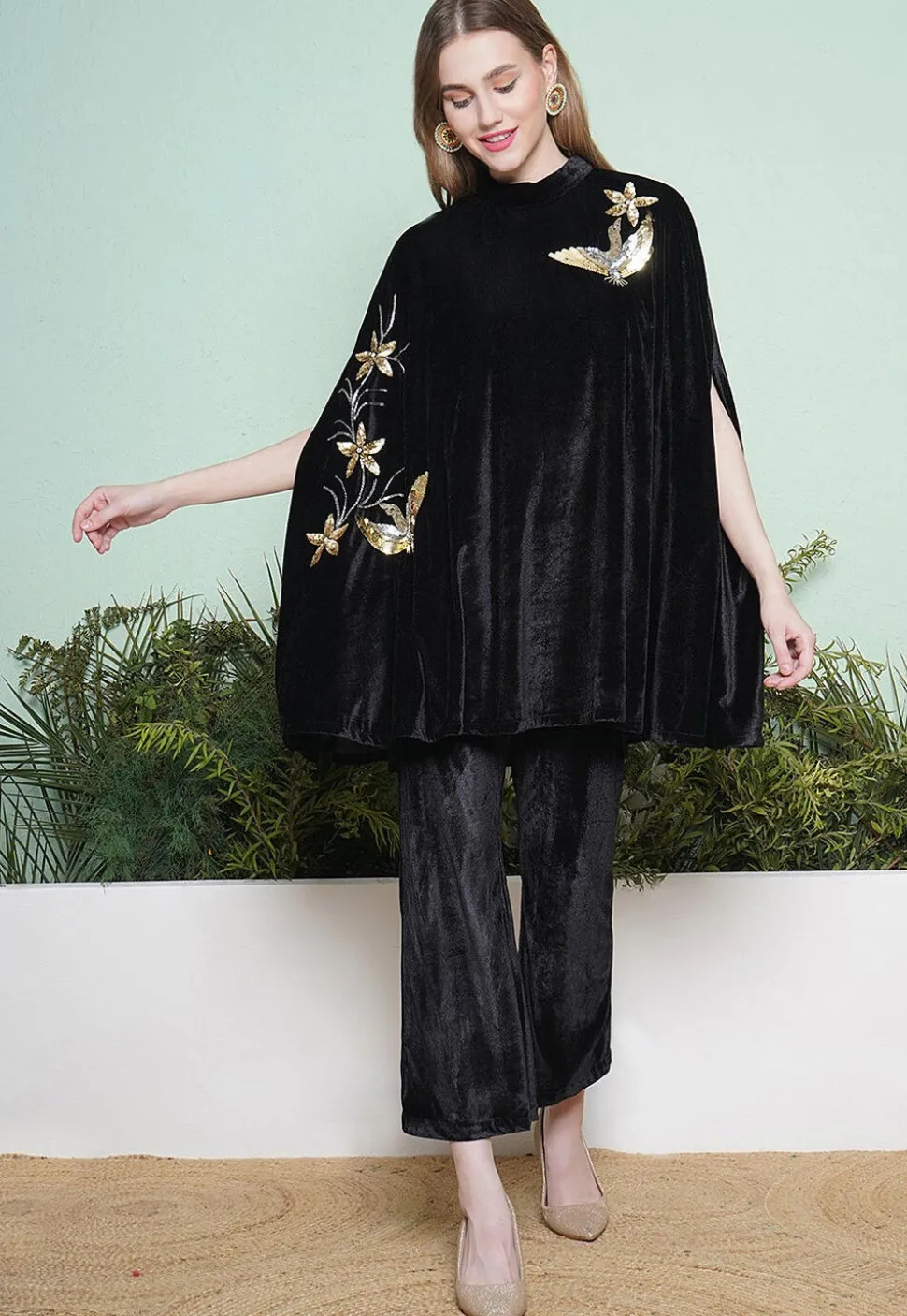 Embroidered Velvet Tunic Set in Black