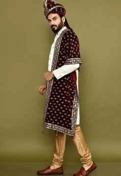 Embroidered Velvet Turban Set in Maroon