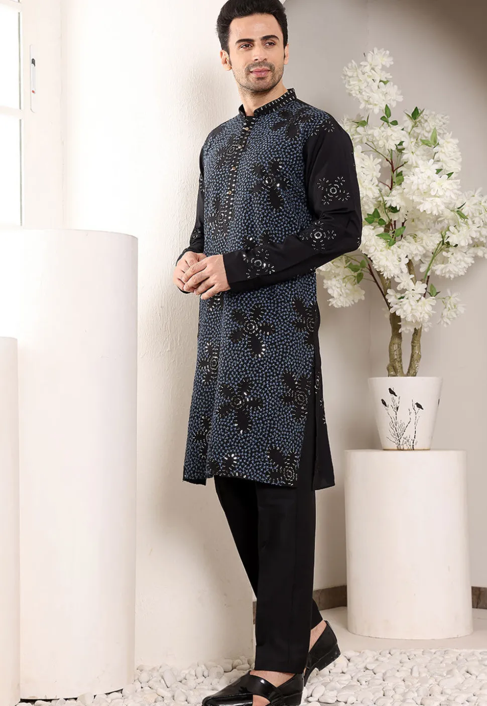 Embroidered Viscose Rayon Kurta Set in Black