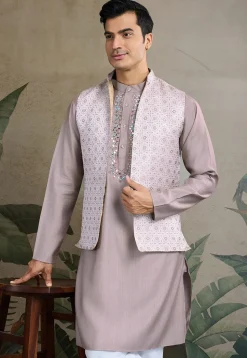 Embroidered Viscose Silk Kurta in Lilac