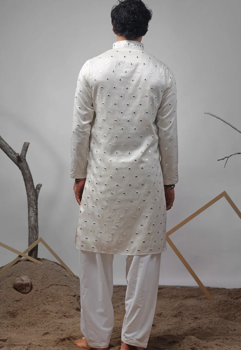 Embroidered Viscose Silk Kurta Set in Off White
