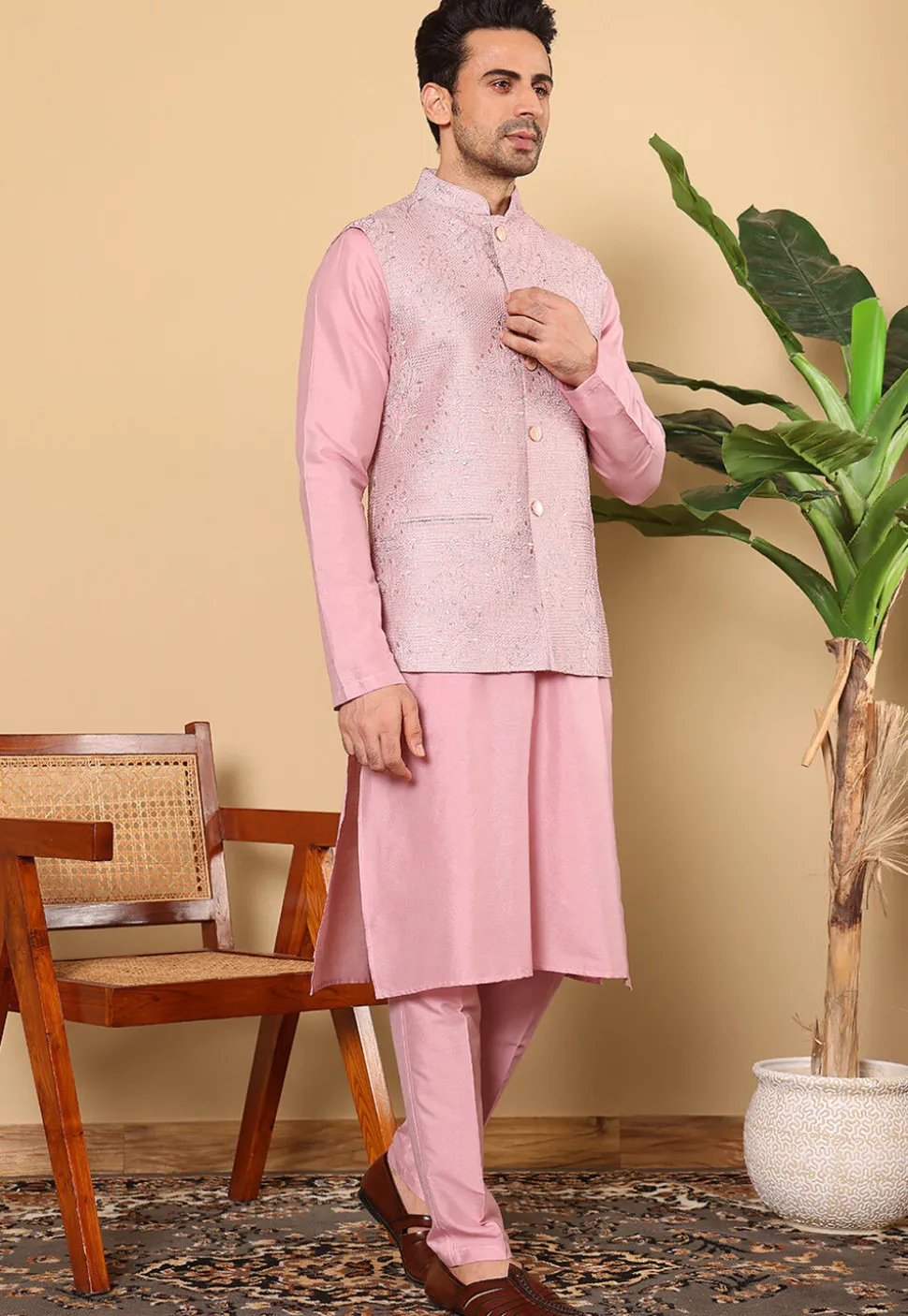 Embroidered Viscose Silk Kurta Set in Pink