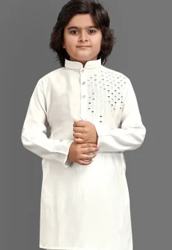 Embroidered Viscose Silk Kurta in Off White