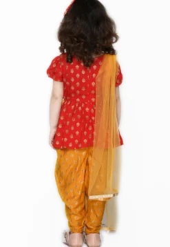 Foil Printed Cotton Punjabi Suit in Red