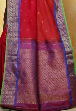 Gadwal Handloom Saree in Red
