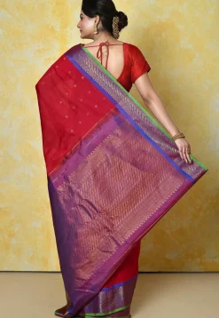 Gadwal Handloom Saree in Red